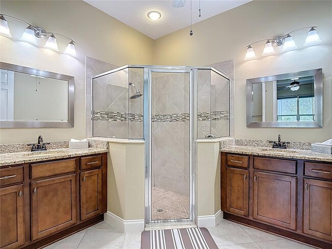 Building Photo - 20952 Amanda Oak Ct