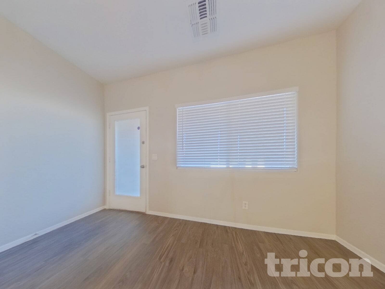 Building Photo - 11638 W Jackson St