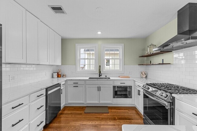 Building Photo - 47 Oldfields Rd