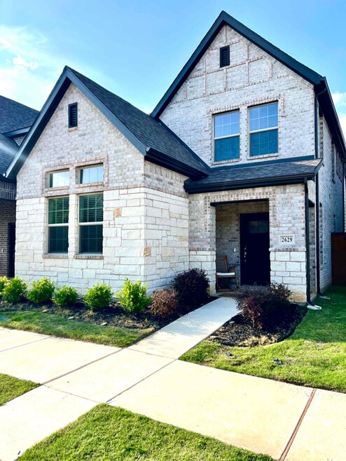 Building Photo - 2629 Gateway Ave