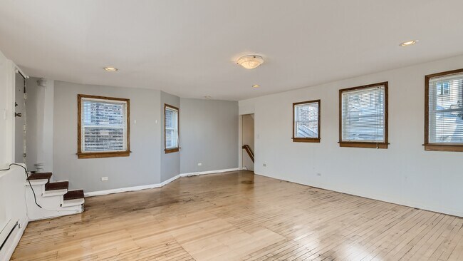 Building Photo - 1439 W 18th St