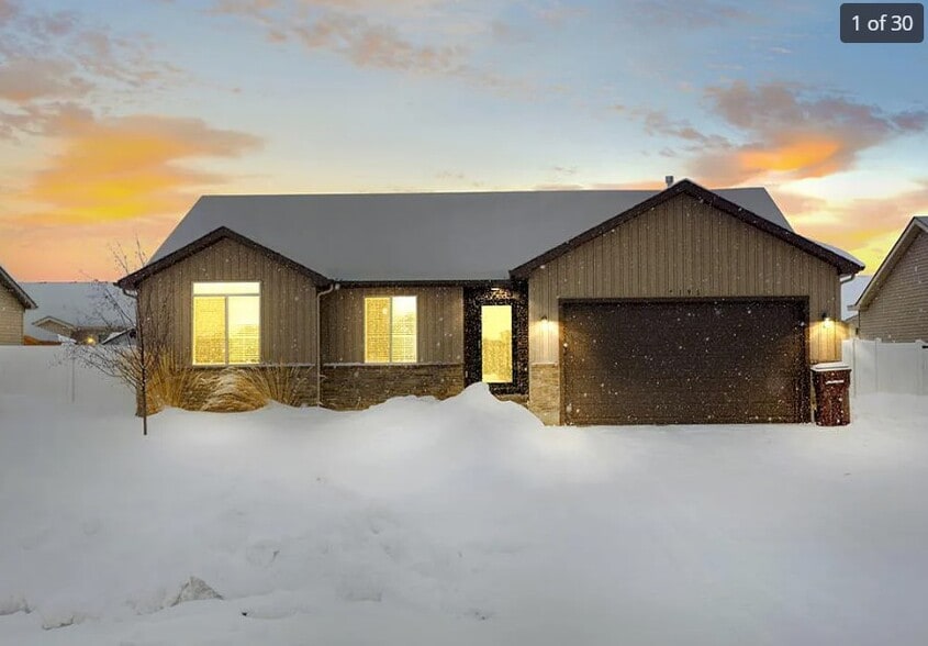 Building Photo - 5196 Ryanne Way