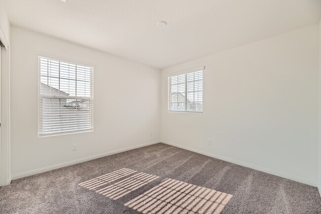 Building Photo - 2777 Abrantes Pl