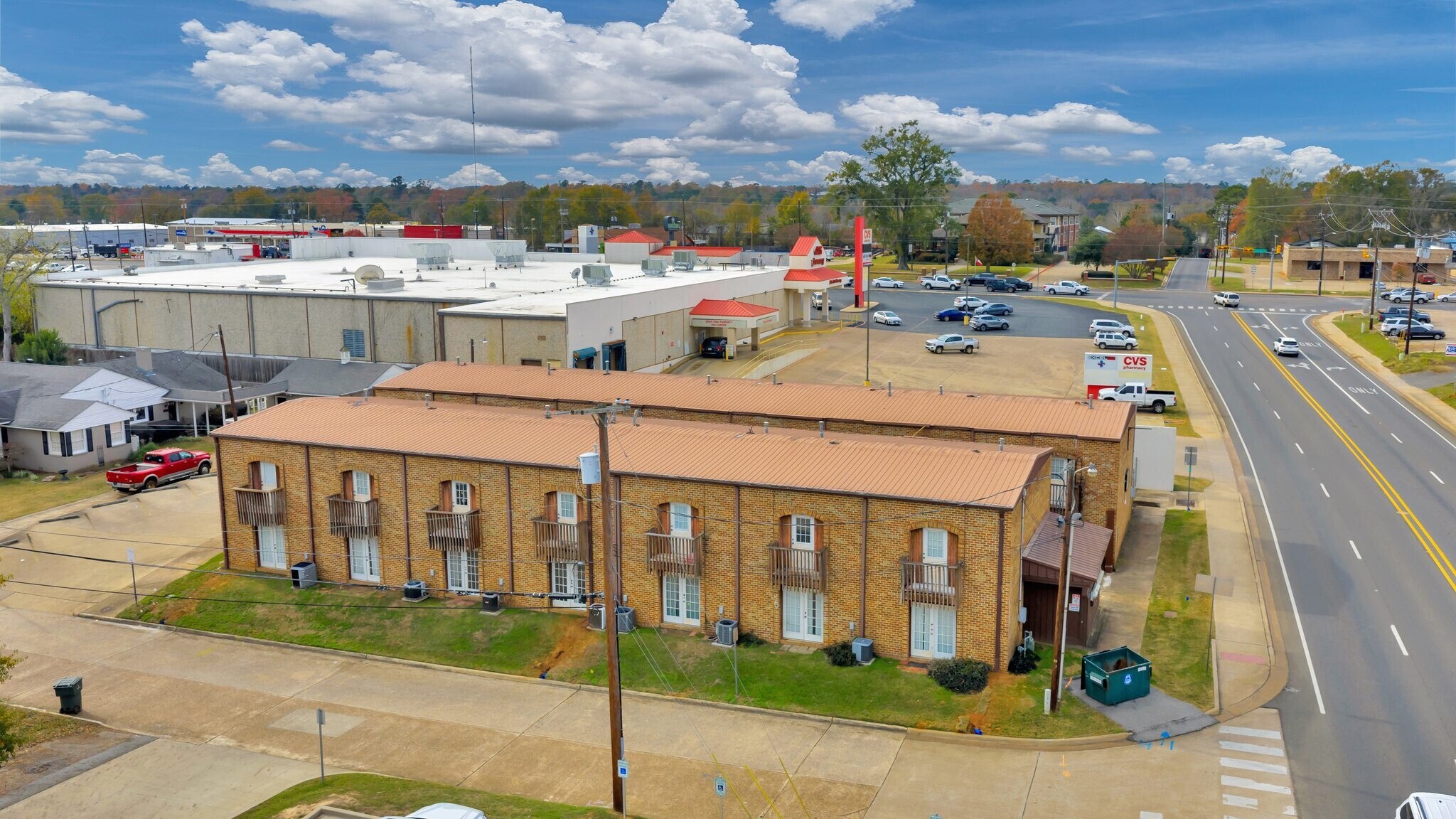 Building Photo - 208 E Starr Ave