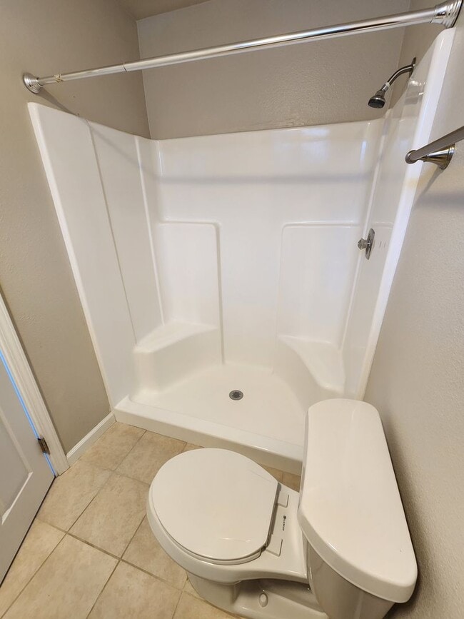 Building Photo - Royal Homes Two Story Condo Designer Quality