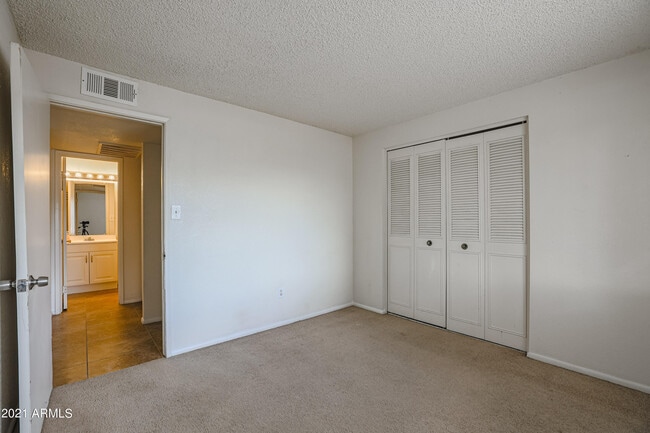 Building Photo - 14228 N 38th St