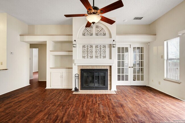 Building Photo - 13003 Beacon Park Dr