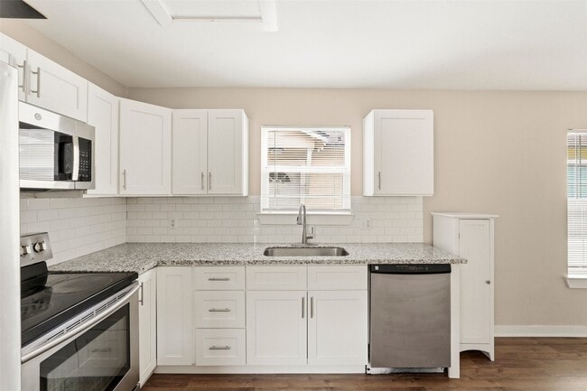 Building Photo - 3822 Lila St