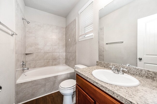 Building Photo - 5130 Wolgan Lake Ct