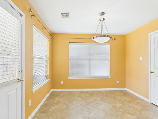 Building Photo - 5930 Cypresswood Green Dr