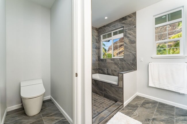 Building Photo - Furnished Luxury Ocean Front Estate in Waianae with Old Hawaii rural setting- 3 Bedrooms x 3 Bath...