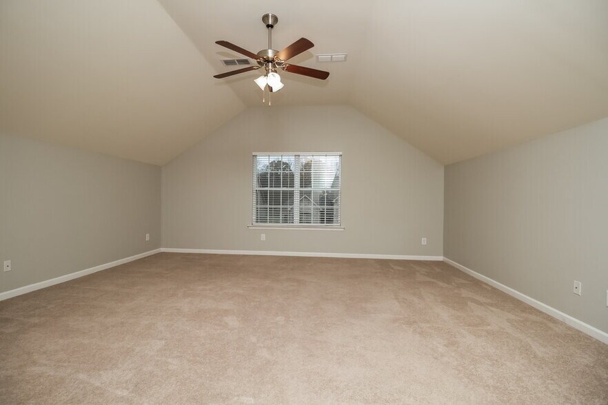 Building Photo - 7029 Nickalus Way