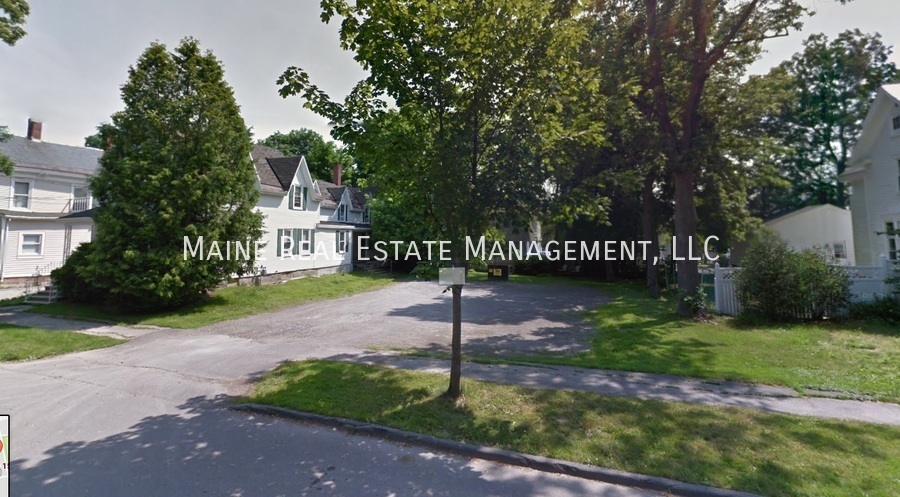 Building Photo - 15 Elm St