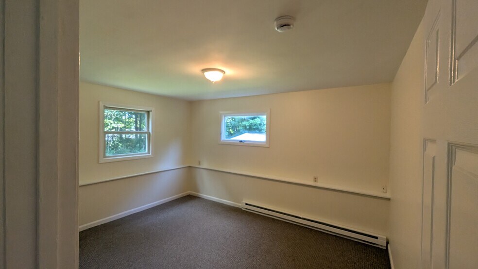 Building Photo - 48F Mansfield Ave