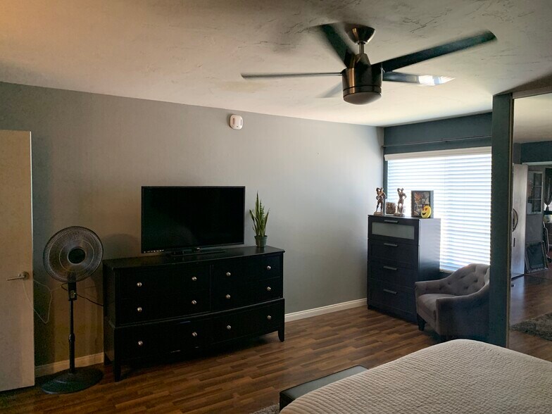 Building Photo - 4192 Mt Alifan Dr