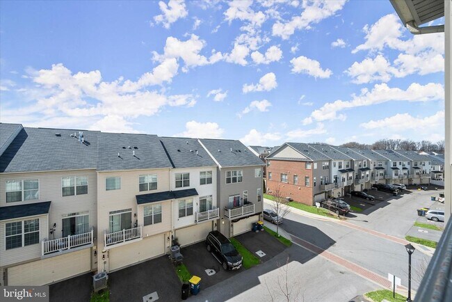 Building Photo - 9411 Geaton Park Pl