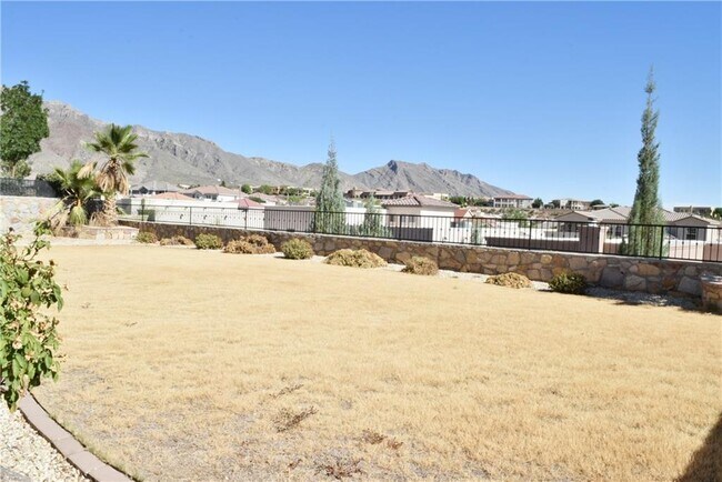 Building Photo - 6332 Franklin Vista Dr