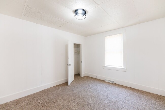 Building Photo - Move-In Ready 4BR Home with Large Backyard