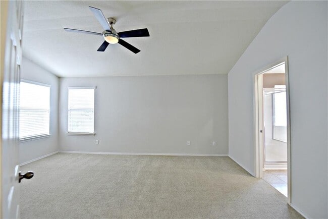 Building Photo - 1805 Copper Breaks Ln