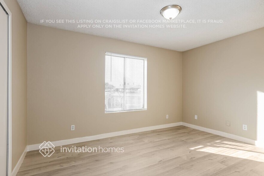 Building Photo - 3017 N 86th Ave