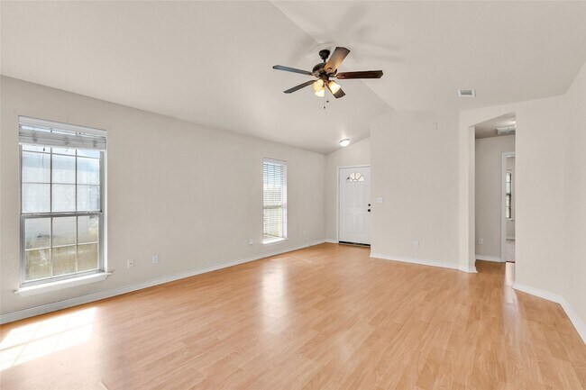 Building Photo - 109 Bolero Way