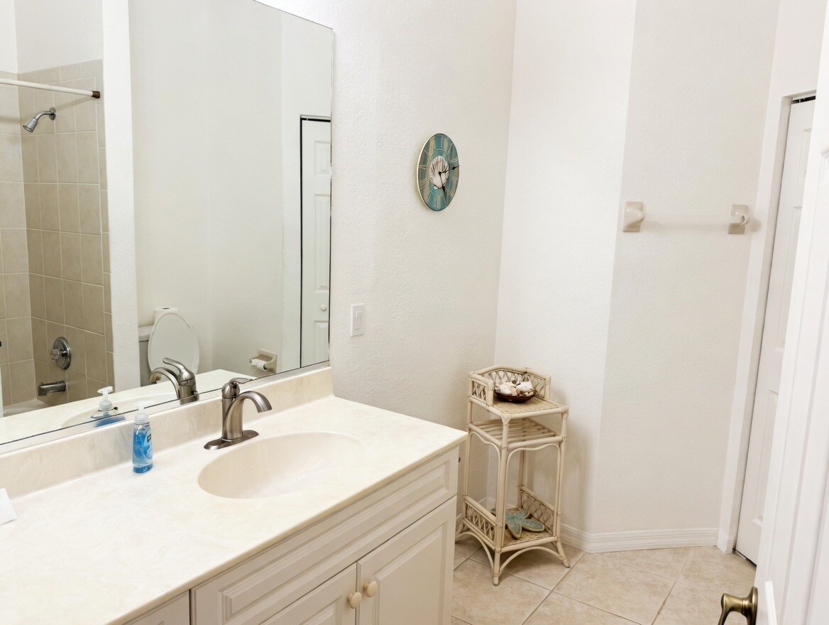 Building Photo - 1802 Triano Cir