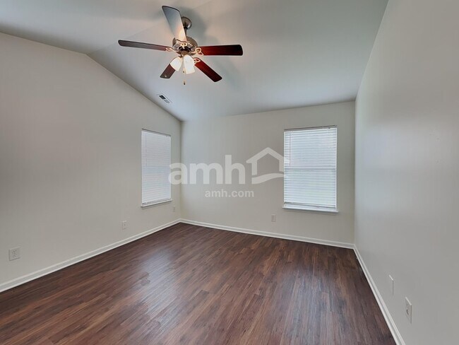 Building Photo - 10540 Gold Pan Rd