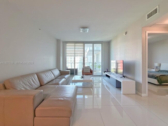 Building Photo - 7751 NW 107th Ave