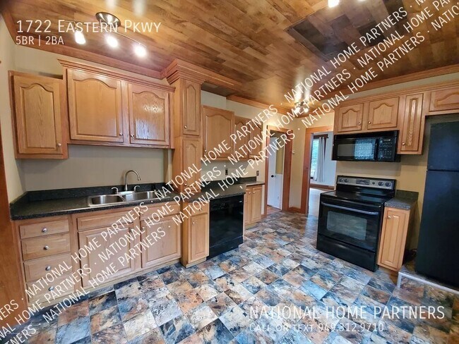 Building Photo - Rent to Own 5 bedroom with $15,000 Down - ...