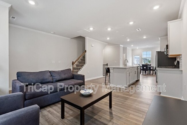 Building Photo - 1721 Chirping Trl