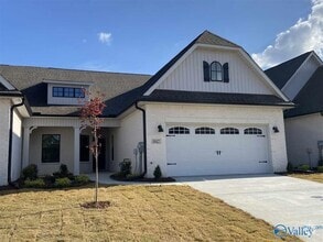 Building Photo - 442 Legend Oak Way SW