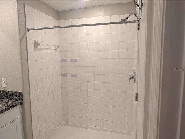 Building Photo - 446 Argyll Dr