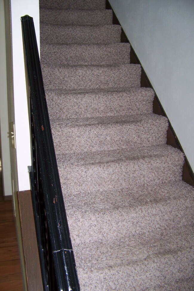 Building Photo - 111 Pin Oak Dr