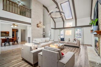 Building Photo - 207 Greenforest Dr