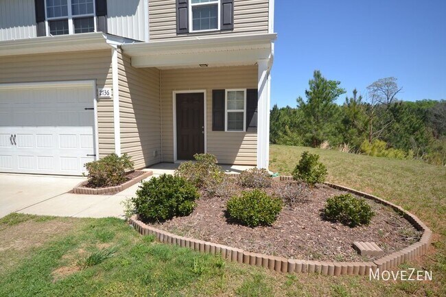 Building Photo - 2736 Yurman Rd
