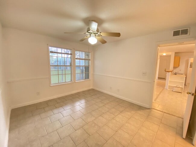 Building Photo - 6166 Westgate Dr