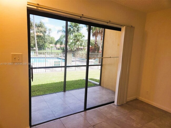 Building Photo - 11453 NW 39th Ct