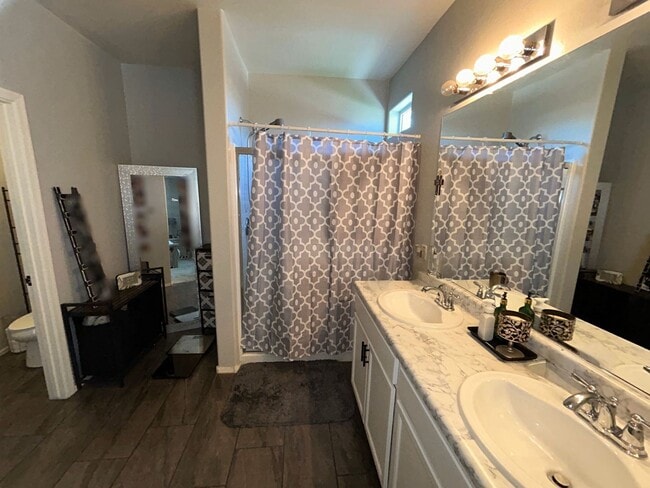 Building Photo - 17939 W Villa Chula Ln