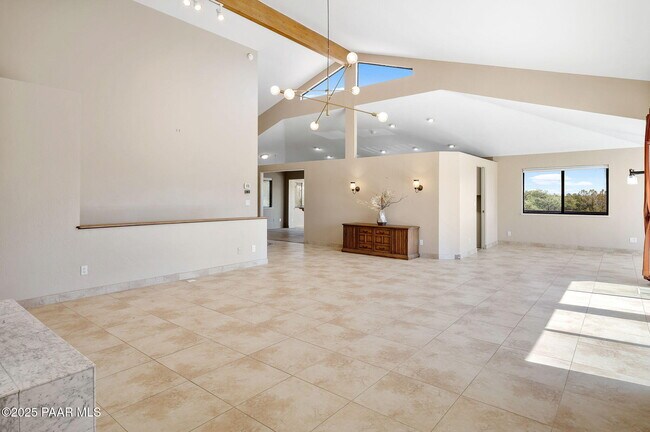 Building Photo - 2349 Loma Vista Dr