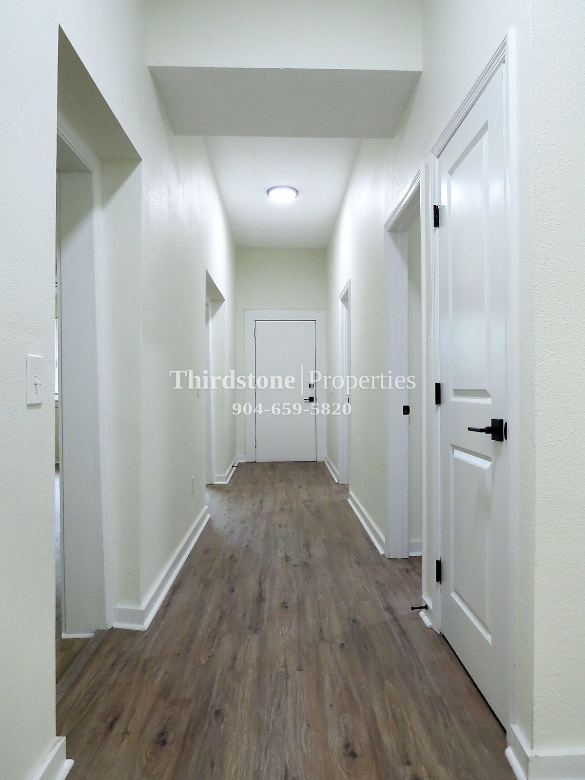 Building Photo - 2071 Southampton Rd