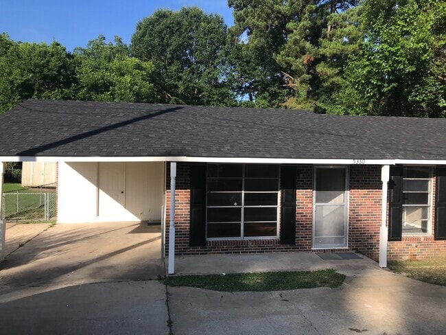 Building Photo - **AVAILABLE NOW**Nice 3 Bedroom / 1 Bathroom Home for Rent in Columbus, GA***