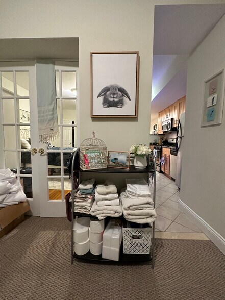 Building Photo - 213 19th St NE