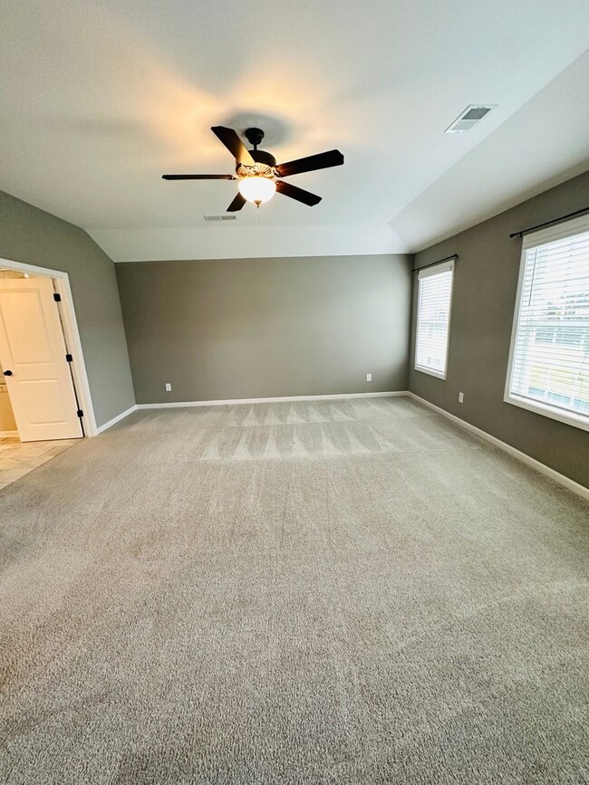 Building Photo - 206 Pearl Moss Ln