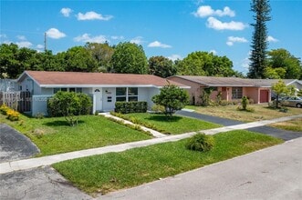 Building Photo - 2620 NW 83rd Ave