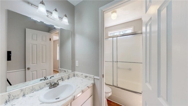 Building Photo - 1304 Merry Oaks Dr