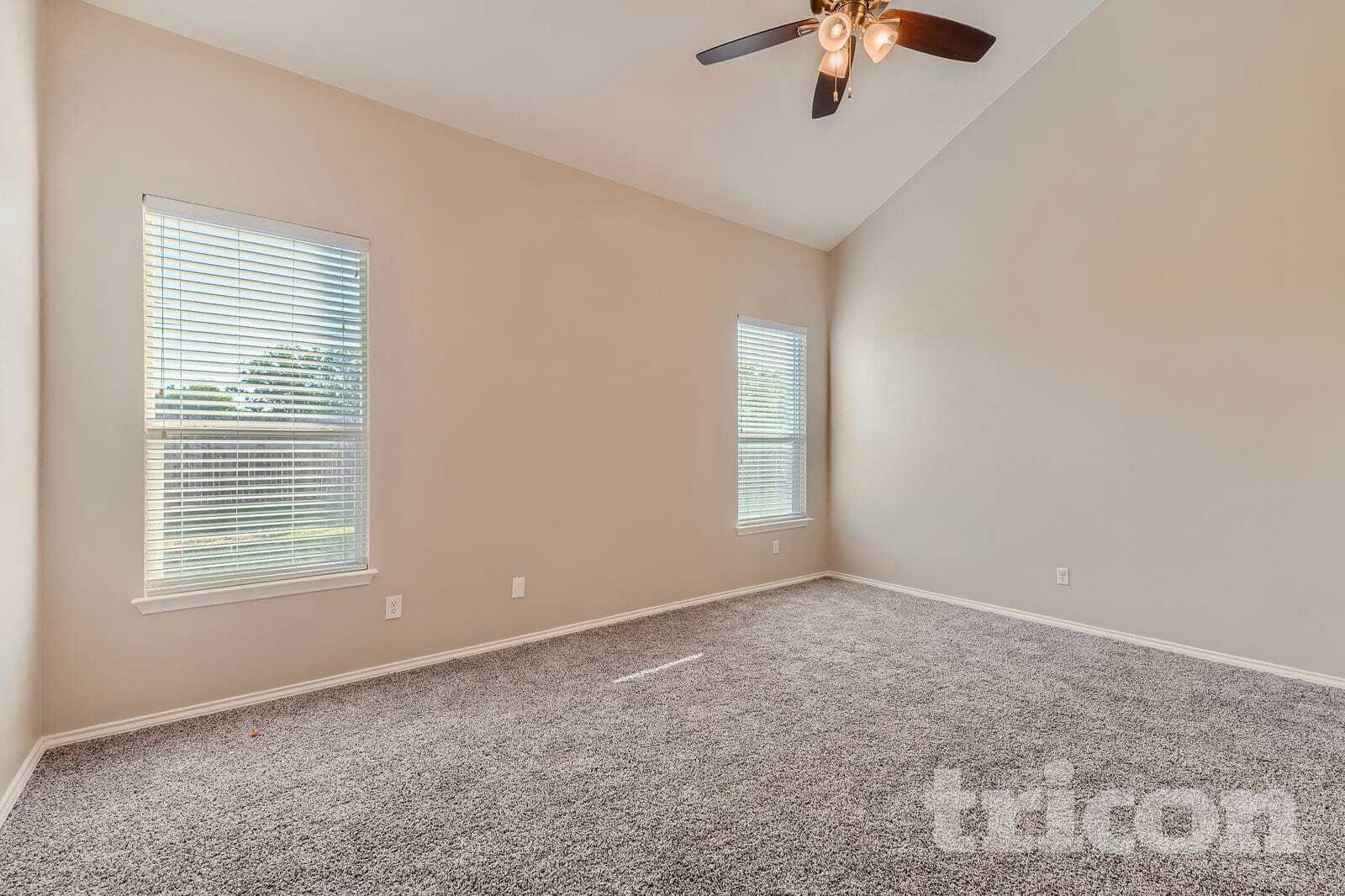 Building Photo - 257 Verano Dr