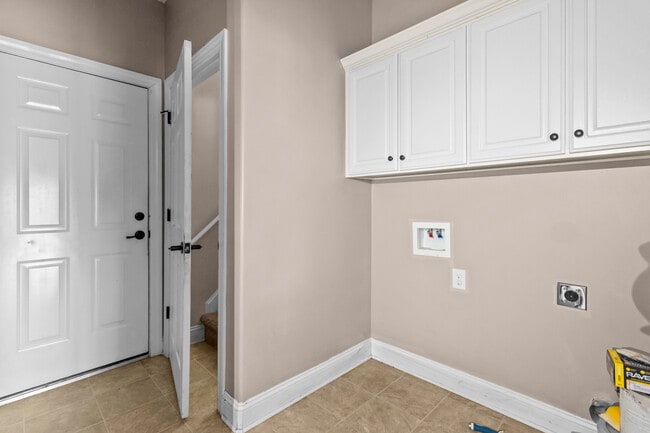 Building Photo - 301 Antioch Rd