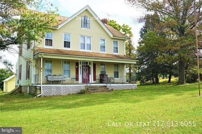 Primary Photo - 1009 Muddy Creek Forks Rd