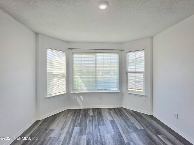 Building Photo - 6753 Newgate Cir E