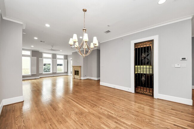 Building Photo - 12790 Yorkstone Dr